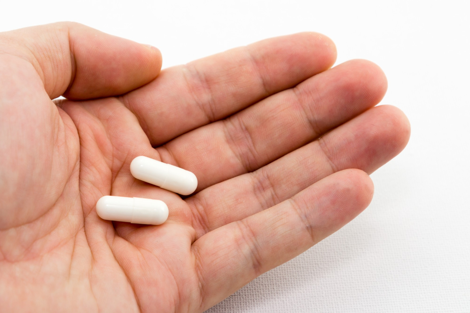 Paracetamol – czym jest oraz jakie są jego właściwości?